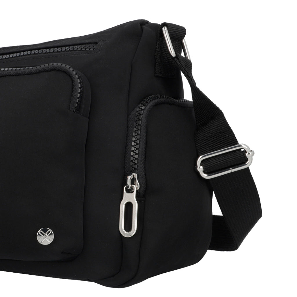 Cartera Xtrem Lucca Negra