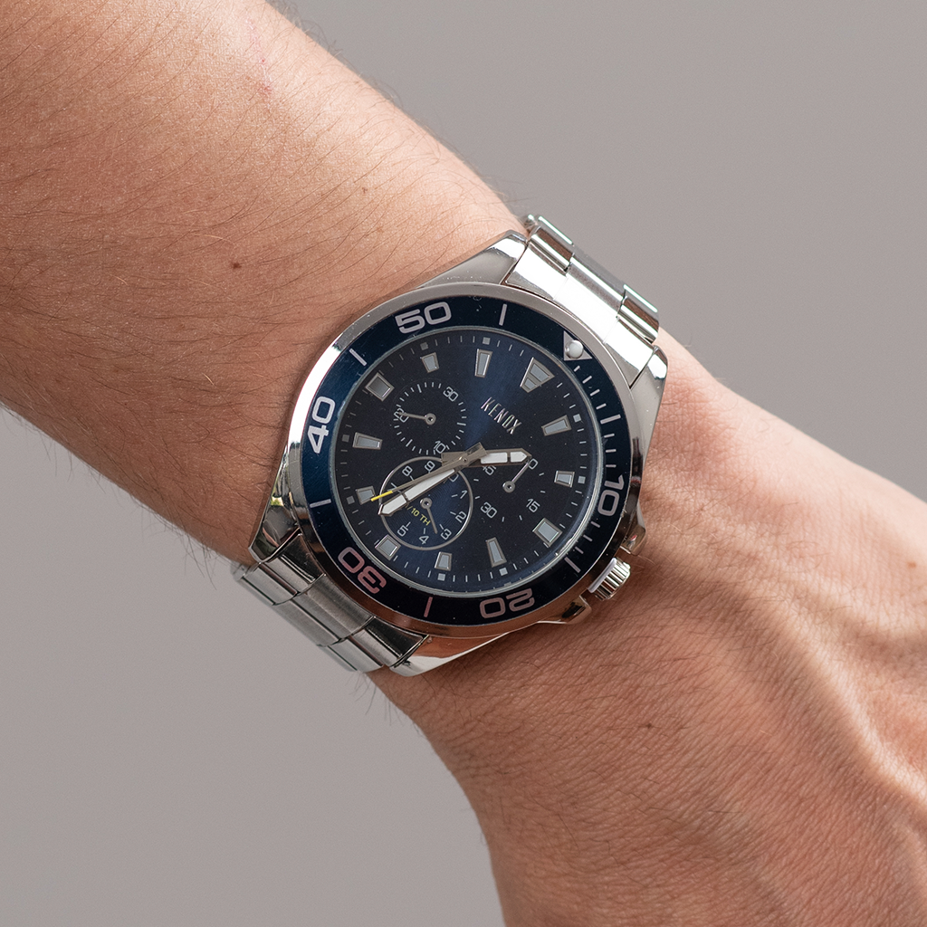 Reloj con Correa Metal Azul