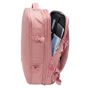 Mochila Llaima Dakota Rosado - vista lateral con notebook