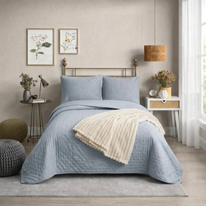 Combo Cubrecama Quilt Reversible 2 Plazas Queen Deluxe Grey + Manta Fleece Stripes 125x150cm Ecru