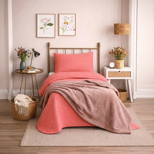 Combo Cubrecama Quilt Reversible 1.5 Plazas Wonder Coral + Manta Sherpa Rosado