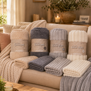 Combo Mantas Fleece Panal y Stripes 125x150 cm Beige, Gris Oscuro, Ecru y Gris