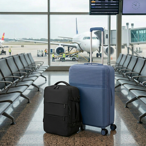 Combo Mochila Travel 40L Negra Expandible + Maleta Mediana Marksman M 24" Azul Royal