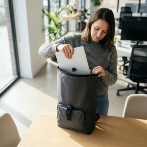 Mochila Preston Roll Top 35 Lts Black Saxoline