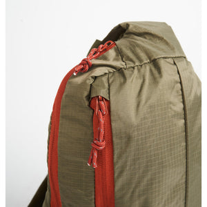 Bandolera Mochila Cruzada 8.5L Sling Khaki Llaima