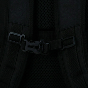 Mochila Viaje Viral XL 40L Llaima Negro. Repelente al agua BTS26