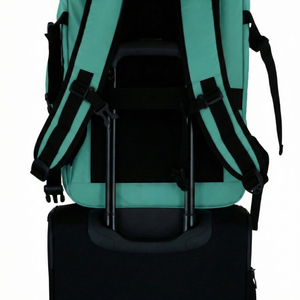 Combo Mochila Viaje XL 40Lts Menta Llaima Resistente al Agua + Maleta de Cabina Negra