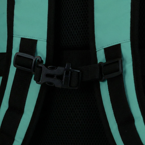 Combo Mochila Viaje XL 40Lts Menta Llaima Resistente al Agua + Maleta de Cabina Negra