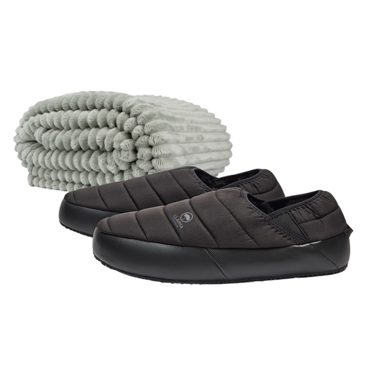Combo Manta Cojín Verde + Pantuflas Acolchadas Negras