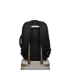 Combo Mochila Viaje Viral Montana Llaima 36L Negra + Banano Oracle Red Bull Racing
