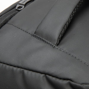Mochila Viaje Viral 45L. Resistente al Agua. Kippi Negro
