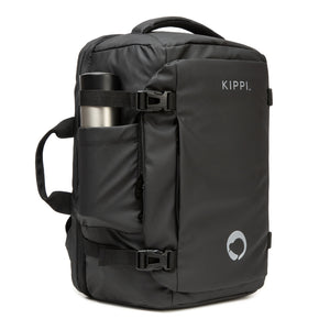Combo Mochila de Viaje Viral 45L. Resistente al Agua Kippi Negro + Bandolera Cruzado XB 11565 Negra Navigator