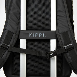 Mochila Viaje Viral 45L. Resistente al Agua. Kippi Negro