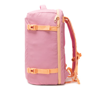 Mochila de Viaje Viral Cabina 45L. Kippi Rosada. Resistente al Agua