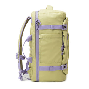 Combo Mochilas de Viaje Viral Kippi 45L Pistacho + Rosada Resistentes al Agua.