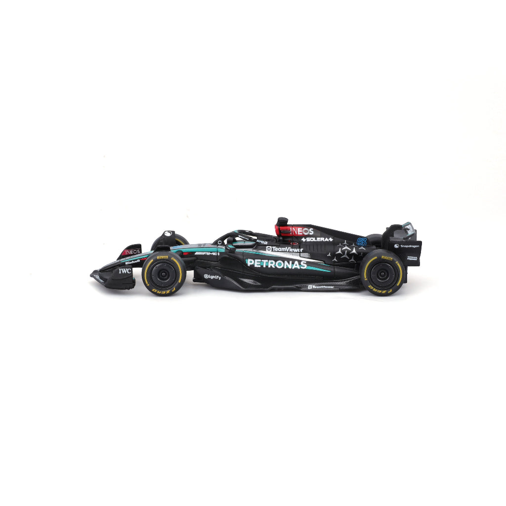 Auto Escala 1:43 Race Mercedes W15 George Russell 2024