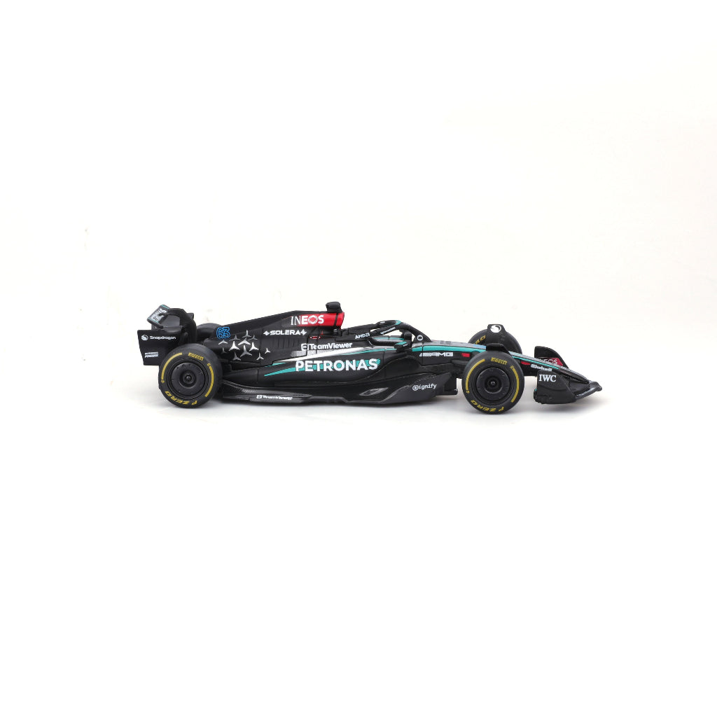 Auto Escala 1:43 Race Mercedes W15 George Russell 2024