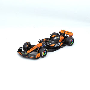 Auto Escala 1:43 MCL38 McLaren Oscar Piastri 2024
