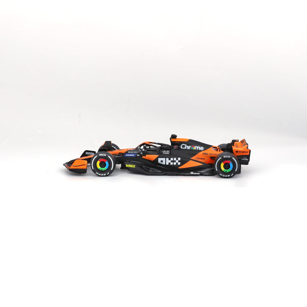Auto Escala 1:43 MCL38 McLaren Oscar Piastri 2024