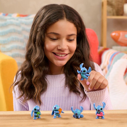 Combo 1 Set Pixeles Stitch 3D + 1 Pack de 5 Figuras + 1 Peluche Hazme Reír