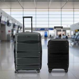 Combo 2 Maletas. Maleta Kippi (L) Rígida Expandible Wavy Negro y Maleta de Cabina (S) Negra