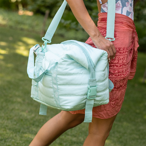 Bolso cooler acolchado celeste