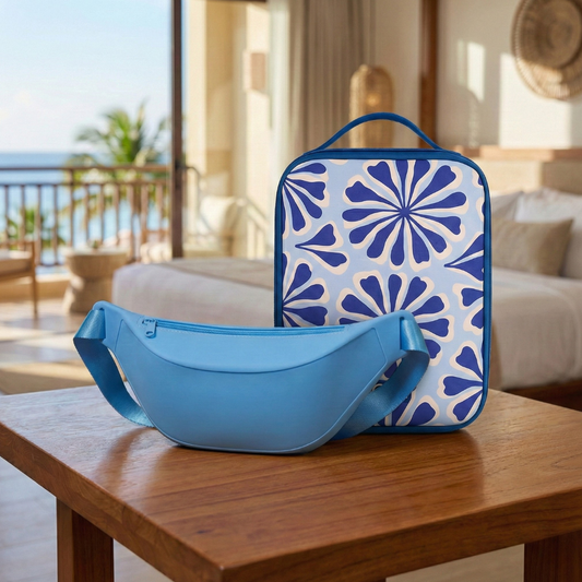 Combo Banano Silicona Celeste y Organizador de Viaje Cosmetiquero 24cm x 18cm Gout Aqua