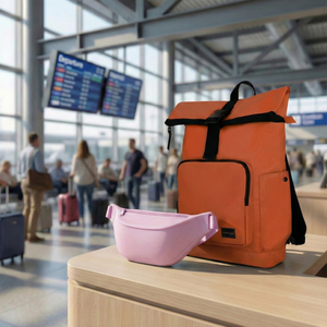 Combo Mochila Saxoline Preston Roll Top Café 35 L  y banano rosado