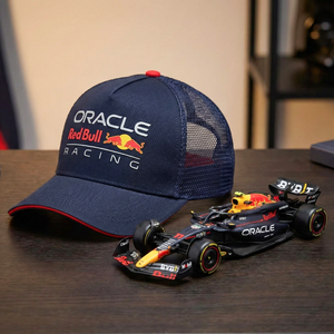 Combo Jockey Azul Oracle Red Bull Racing y Auto Escala 1:43 Oracle Red Bull Racing #11 Perez RB20