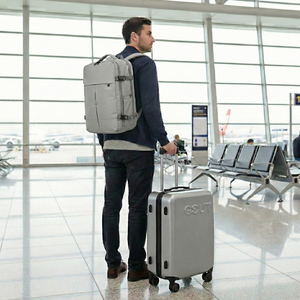 Combo Maleta Cabina Expandible-Plegable Ultra Compacta Gris Claro y Mochila Viaje Viral Limited Edition 36L Ripstop Grey Impermeable y Expandible