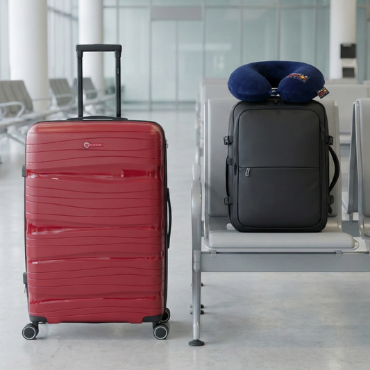 Combo Maleta Kippi (L) Ultra Resistente Expandible Wavy Rojo + Mochila de Viaje Viral 38L Expandible Resistente al agua. Black Navigator + Cojin de Cuello Azul Oracle Red Bull Racing