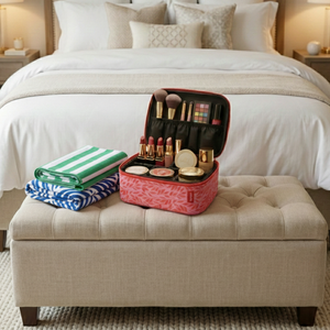 Combo Organizador de Viaje 24cm x 18cm cosmetiquero Gout Rosado y Toalla de Playa Redonda 150 cm Colores surtidos.