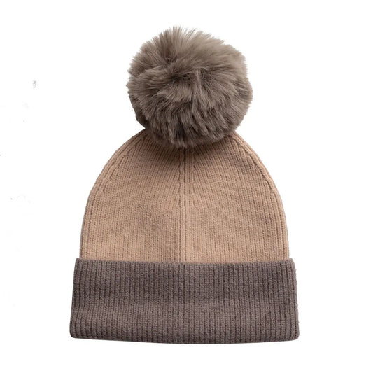 Gorro de punto Rosa con Pompón Intercambiable