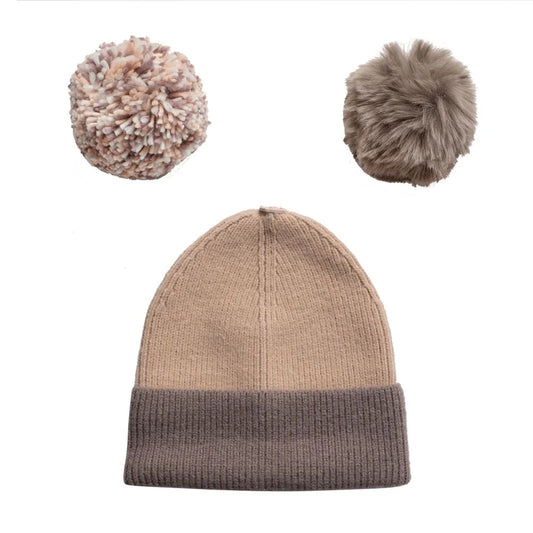 Gorro de punto Rosa con Pompón Intercambiable