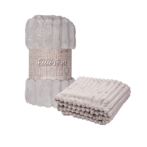 Manta Fleece Gris + Pantufla Negra Llaima