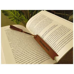 Marcador de Libro - Cuero Vegano "Fell Asleep Here.”