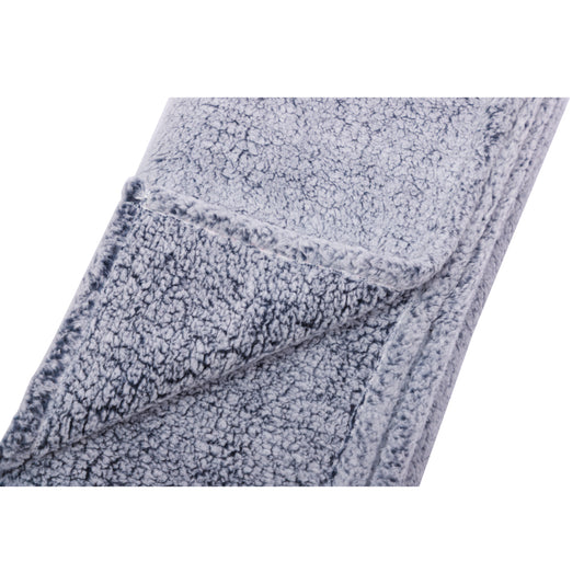 Combo Cubrecama Quilt Reversible 2 1/2 Plazas King Deluxe Grey + Manta Sherpa Azul Jaspeado