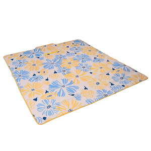 Combo 2 Mantas de Picnic y Playa Impermeable Amarilla Flores