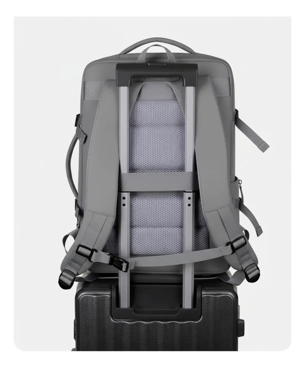 Combo Maleta (S) y Mochila Viaje Viral Cabina 36L Premium Grey.