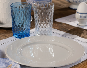 Set 4 Platos Grandes de Porcelana blanca de alta resistencia.