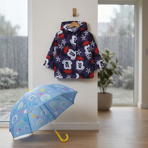Combo Lluvia Niña: Paraguas Arcoíris Cambia Color Celeste + Impermeable Cara Minnie