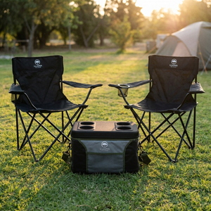 Combo Bolso Cooler 25 L con Tapa Dura y 2 Sillas de Camping Plegables Llaima Negras