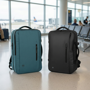 Combo 2 Mochilas de Viaje Viral Radal XL 40L Expandibles Azul Piedra y Negro Llaima