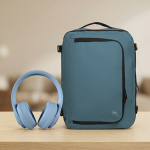 Combo Audífono Pulse ANC Celeste + Mochila de Viaje Dakota 32L Azul Piedra