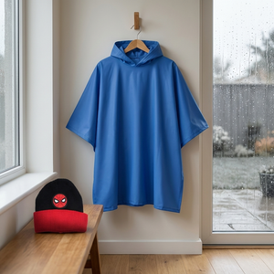 Combo Lluvia Niño: Poncho Impermeable Pro Outdoor + Gorro Spider-Man Marvel