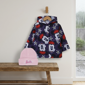 Combo Lluvia Niña: Impermeable Gris Cara Minnie + Gorro Logo Barbie