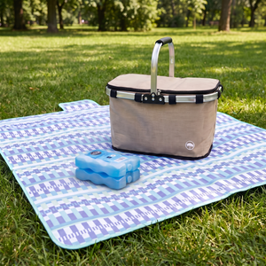 Combo Picnic: Manta 150 x 180 cm Cuadros + Cooler Plegable 18 L Beige Llaima + Icepack Duro 2 x 400 g