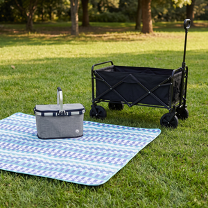 Combo Picnic: Manta 150 x 180 cm Cuadros + Cooler Plegable 18 L Gris Llaima + Carrito Plegable Navigator Negro