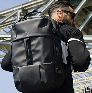 Mochila De Viaje 30L Hardley y Candado Negro (2 Piezas)