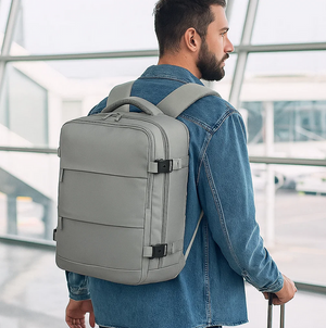 2 Mochilas de Viaje Viral (1 Beige 31L & 1 Grey 40L ).(Cabina Avión)